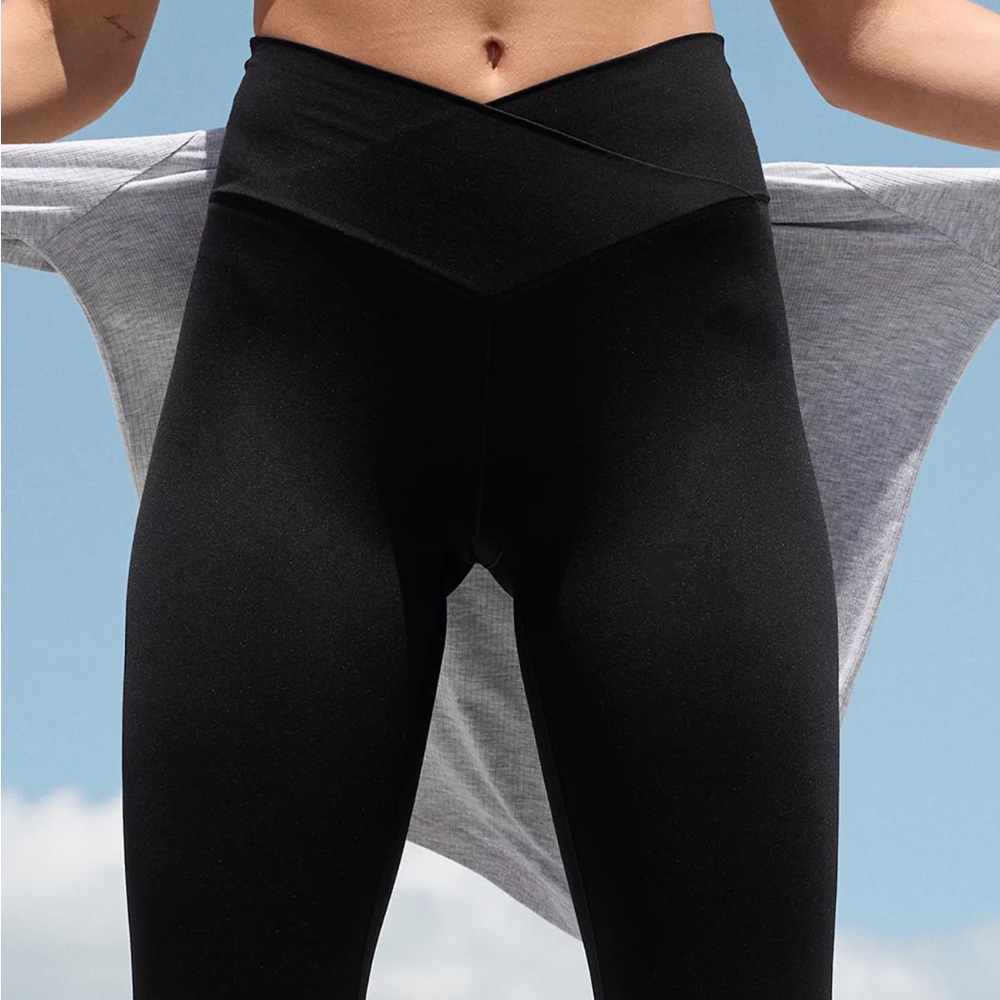 OFFLINE By Aerie Real Me High Waisted Crossover Legging